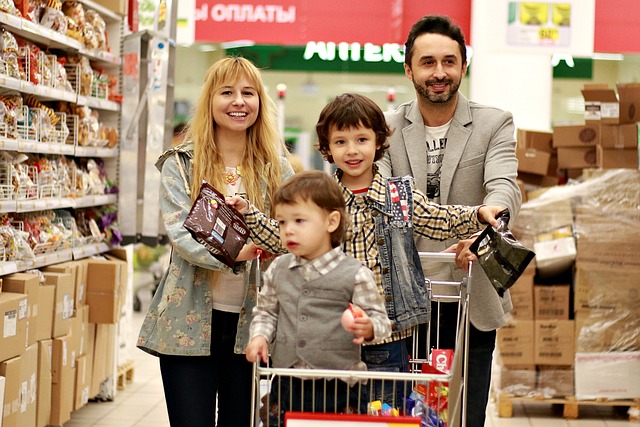 ** "Efekt Halo" a inne techniki manipulacji w supermarketach: Jak się przed nimi bronić? - 3 2025